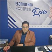 Pedagogo especialista en niños con dificultades en el aprendizaje con un seguimiento continuo y capacitado ñ